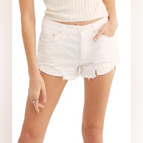 Free People Loving Good Vibrations Cutoffs 28 29 NWT - Picture 3 of 9